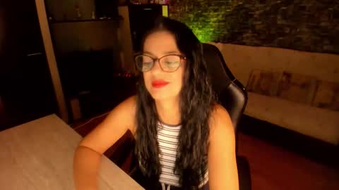 Snapshot of xlaracroftx chatting on 10-18-25, 08:31 Lara online show from 10-18-25, 08:31