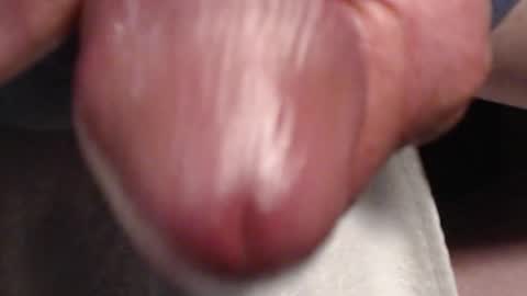 Snapshot of xloadzzz chatting on 11-28-25, 04:09 xloadzzz online show from 11-28-25, 04:09