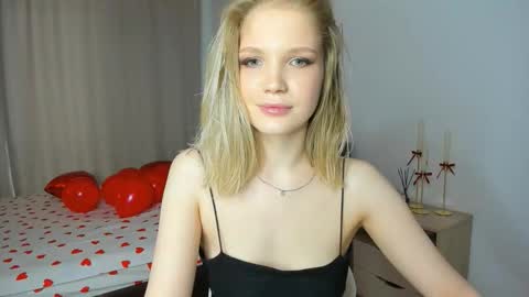 Chloe online show from 02-14-26, 10:23