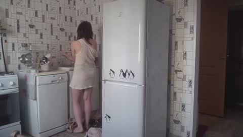 Luna online show from 02-06-26, 06:29