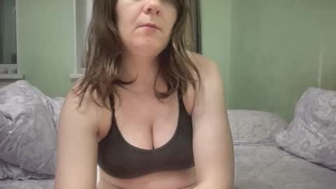 Luna online show from 02-24-26, 03:21