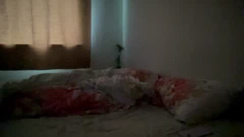 Snapshot of xlunasexyx chatting on 06-15-26, 01:41 Luna online show from 06-15-26, 01:41