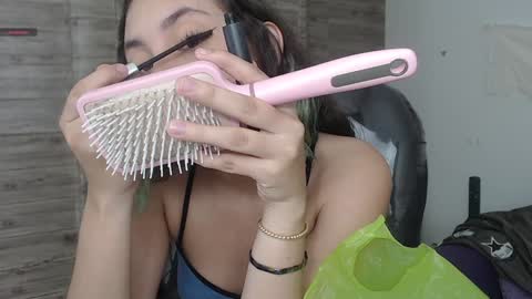 lunna online show from 12-21-24, 11:45