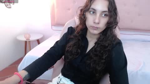 lunna online show from 01-22-25, 07:24