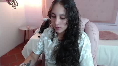 lunna online show from 02-06-25, 07:51