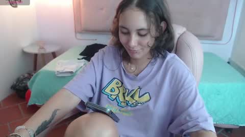 lunna online show from 02-20-25, 10:59