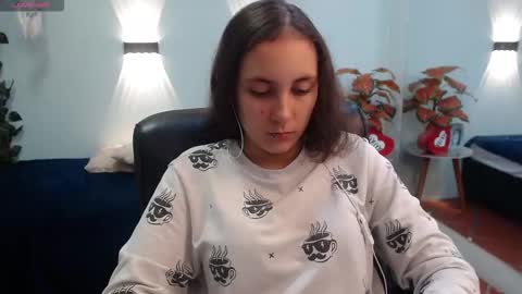 lunna online show from 10-18-25, 02:29