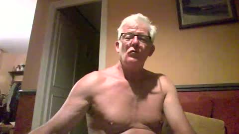 Snapshot of xmaeg3 chatting on 09-09-25, 07:57 xmaeg3 online show from 09-09-25, 07:57