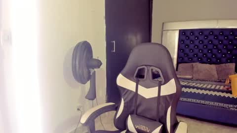 xmistresspervet online show from 09-13-25, 05:51