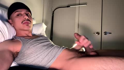 Snapshot of xmomentumx chatting on 12-08-24, 04:57 xmomentumx online show from 12-08-24, 04:57