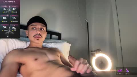 Snapshot of xmomentumx chatting on 09-09-25, 05:01 xmomentumx online show from 09-09-25, 05:01