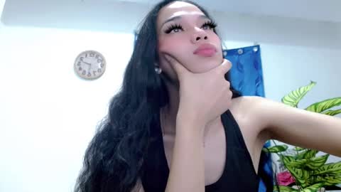 Snapshot of xmonaco88 chatting on 10-22-25, 11:32 monaco online show from 10-22-25, 11:32