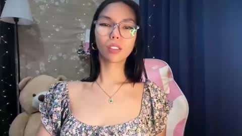 Snapshot of xmonica_cummerx chatting on 12-01-25, 09:25 Sweet Monica online show from 12-01-25, 09:25