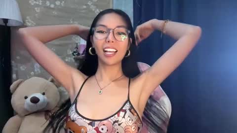 Snapshot of xmonica_cummerx chatting on 12-05-25, 09:29 Sweet Monica online show from 12-05-25, 09:29