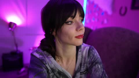 Bella Bondai online show from 01-16-25, 12:42