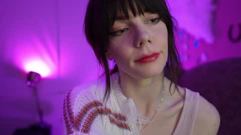 Bella Bondai online show from 01-18-25, 10:49