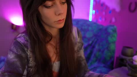 Bella Bondai online show from 03-02-25, 05:44