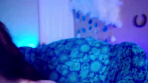 Bella Bondai online show from 09-24-25, 03:43