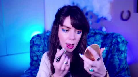 Bella Bondai online show from 10-07-25, 09:06