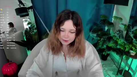 Snapshot of xohanna chatting on 10-28-25, 07:01 Milana online show from 10-28-25, 07:01