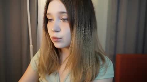 Milana online show from 11-20-25, 07:08