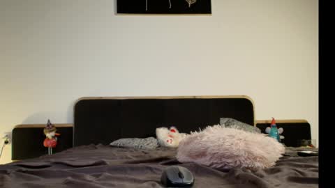 Cherry online show from 03-27-26, 05:46