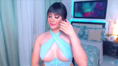 Snapshot of xplaymateamandax chatting on 11-08-25, 06:02 amanda online show from 11-08-25, 06:02