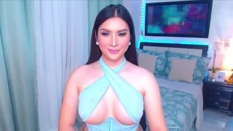 Snapshot of xplaymateamandax chatting on 11-12-25, 03:40 amanda online show from 11-12-25, 03:40