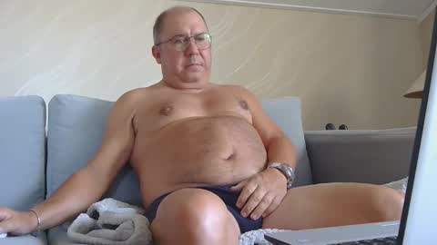 Snapshot of xrap chatting on 09-15-25, 02:28 xrap online show from 09-15-25, 02:28