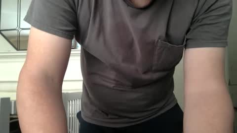 Snapshot of xrdrcrx chatting on 01-13-26, 06:46 xrdrcrx online show from 01-13-26, 06:46