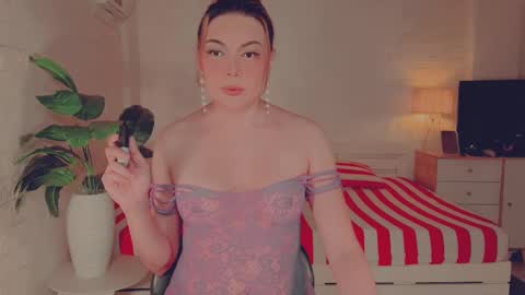 Snapshot of xseductivemichellex chatting on 02-26-25, 07:53 Michelle online show from 02-26-25, 07:53