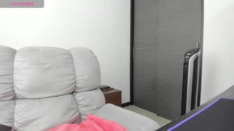 Hellen Sofia instagram hellen5546 online show from 10-18-25, 12:28