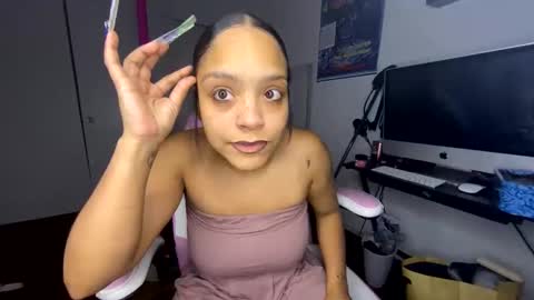 xStarGazingx online show from 10-04-25, 04:43