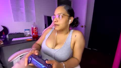 xStarGazingx online show from 04-17-26, 06:38