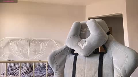 Lily online show from 04-08-26, 11:21