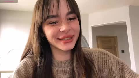 Snapshot of xx_lily chatting on 05-05-26, 11:29 Lily online show from 05-05-26, 11:29
