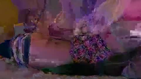 Lily online show from 04-12-26, 10:37