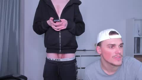 raul online show from 12-16-25, 11:54