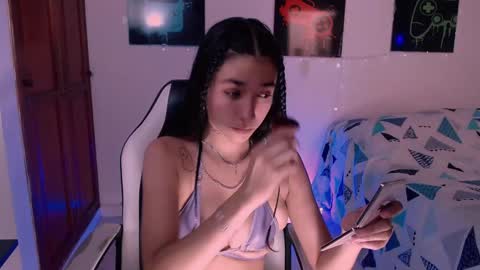 Snapshot of xx_x_mg chatting on 01-15-25, 05:58 Jacky online show from 01-15-25, 05:58