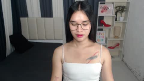 CHLOES ROOM online show from 10-11-25, 05:22