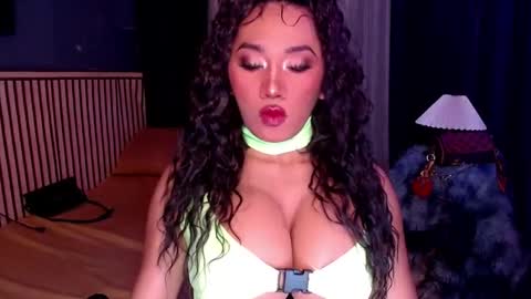 cinddy online show from 11-25-25, 10:15