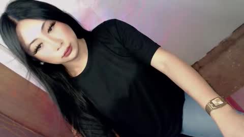 Janae online show from 12-15-25, 01:54