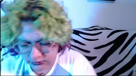 Snapshot of xxgreengoodxx chatting on 03-08-26, 11:30 xxgreengoodxx online show from 03-08-26, 11:30