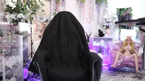 Haylee Marie  online show from 12-19-25, 12:06