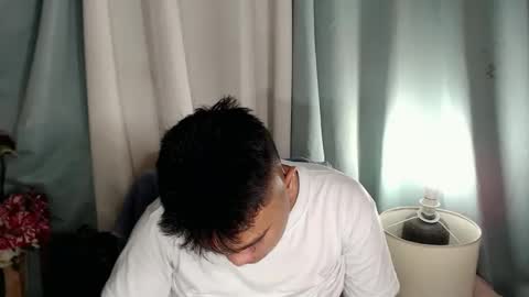 Snapshot of xxhotloyd_cummerx chatting on 12-09-24, 05:41 Loyd online show from 12-09-24, 05:41