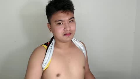 Snapshot of xxhotloyd_cummerx chatting on 12-26-24, 02:48 Loyd online show from 12-26-24, 02:48