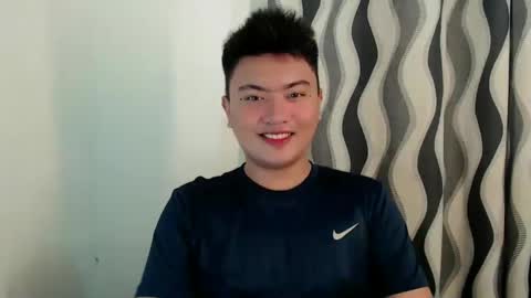 Snapshot of xxhotloyd_cummerx chatting on 12-30-24, 11:04 Loyd online show from 12-30-24, 11:04