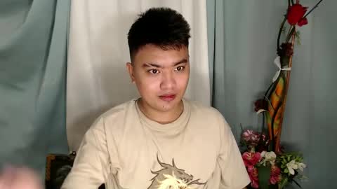 Snapshot of xxhotloyd_cummerx chatting on 01-01-25, 10:54 Loyd online show from 01-01-25, 10:54