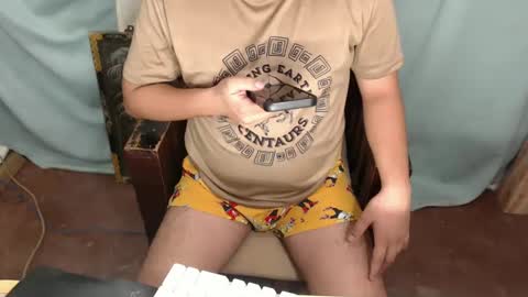 Snapshot of xxhotloyd_cummerx chatting on 01-04-25, 04:43 Loyd online show from 01-04-25, 04:43