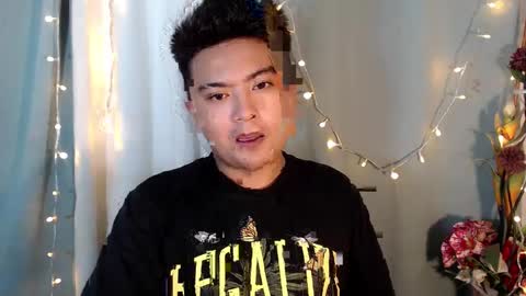 Snapshot of xxhotloyd_cummerx chatting on 01-18-25, 08:20 Loyd online show from 01-18-25, 08:20